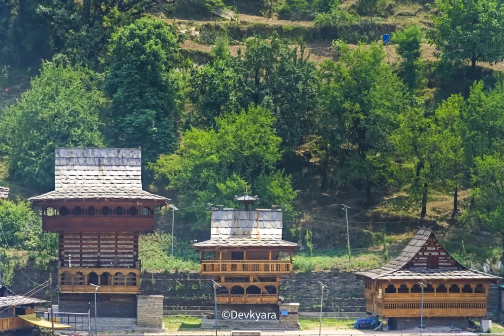 Qwaar Village